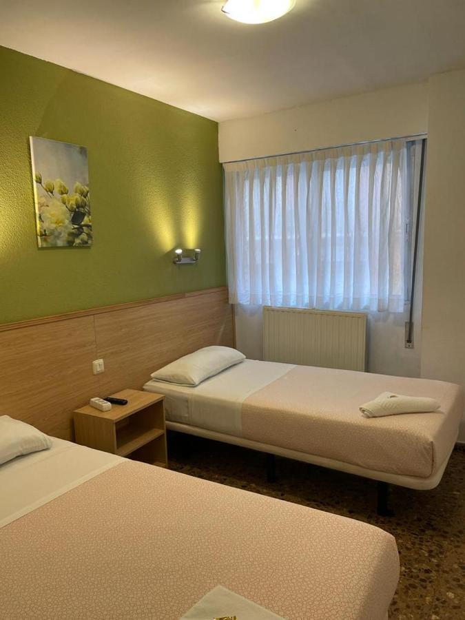 סרגוסה Hostal Milmarcos מראה חיצוני תמונה