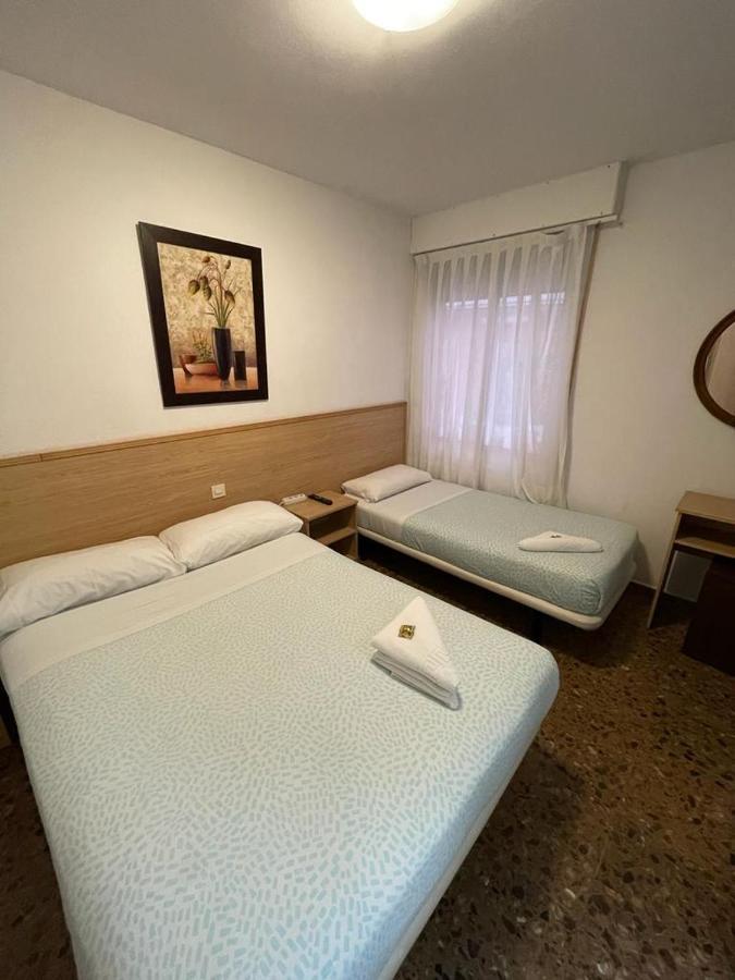 סרגוסה Hostal Milmarcos מראה חיצוני תמונה