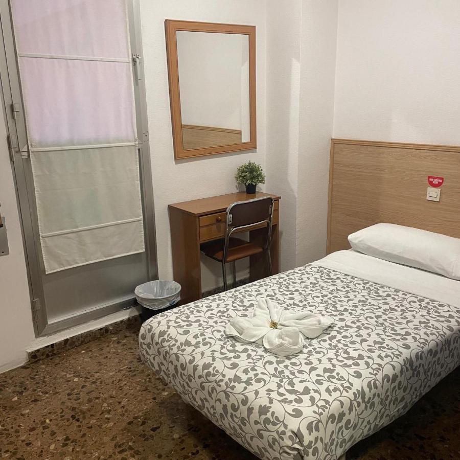 סרגוסה Hostal Milmarcos מראה חיצוני תמונה