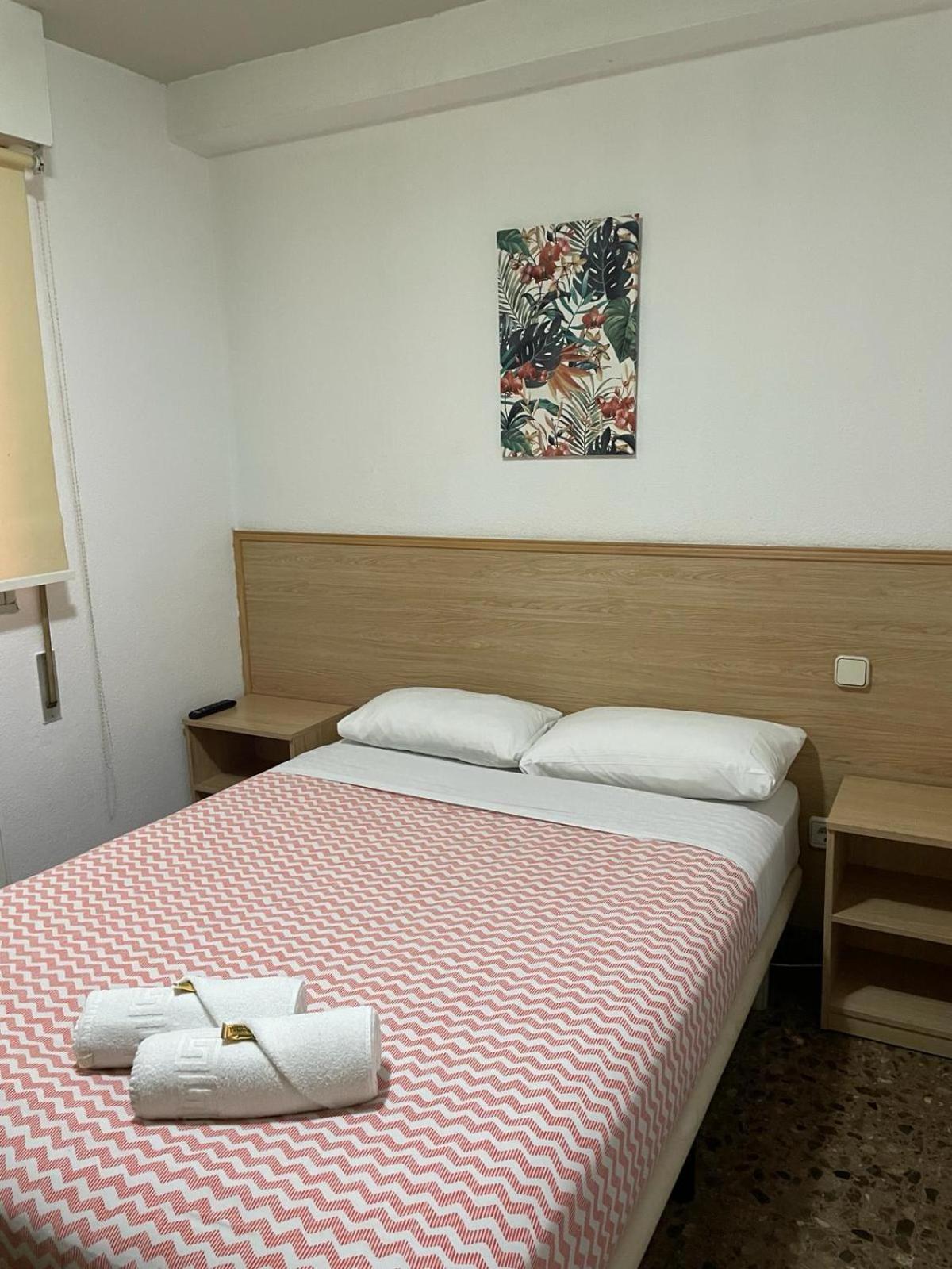 סרגוסה Hostal Milmarcos מראה חיצוני תמונה