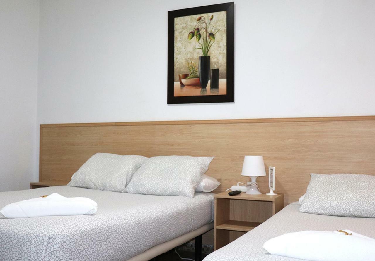 סרגוסה Hostal Milmarcos מראה חיצוני תמונה