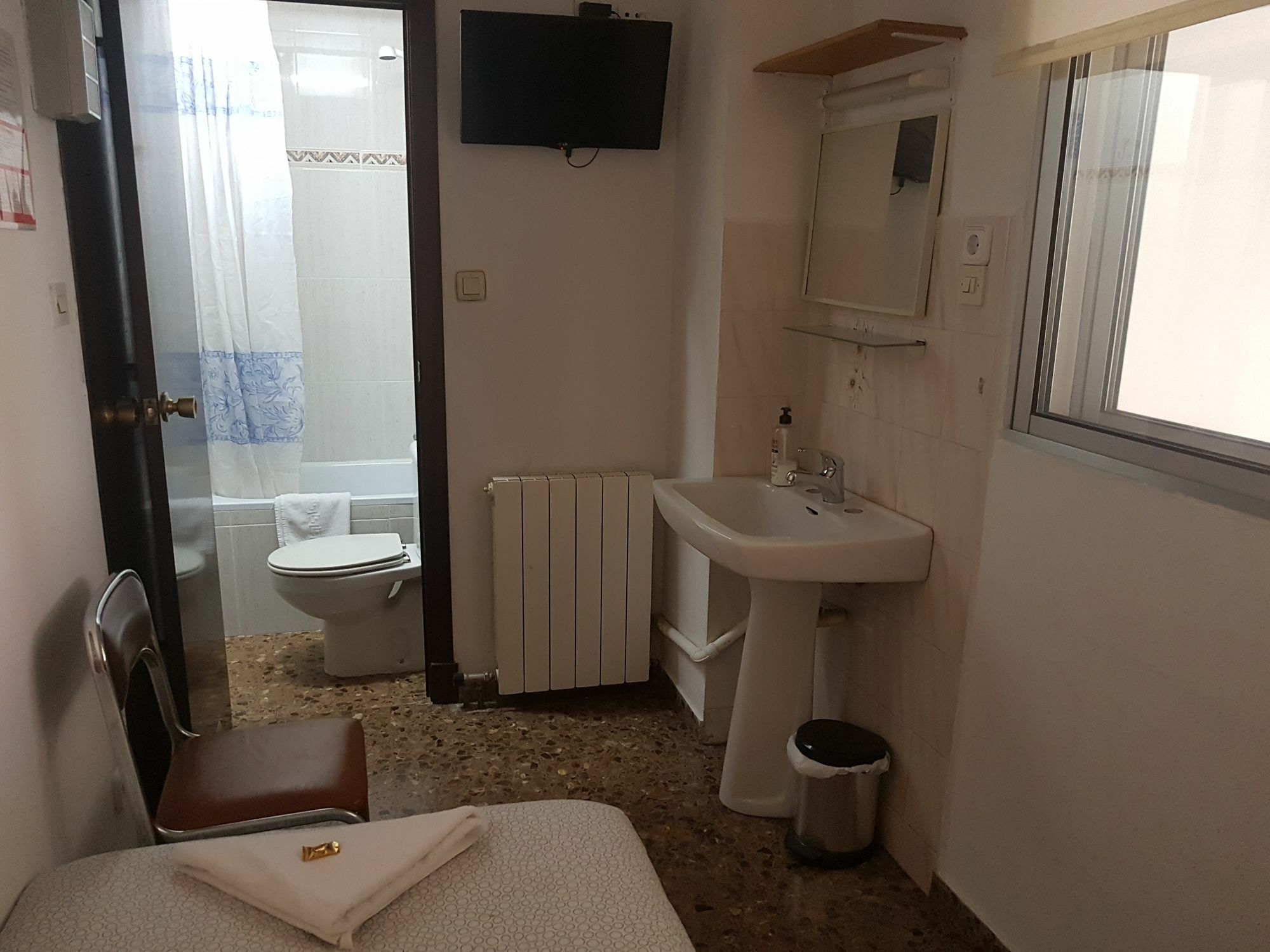 סרגוסה Hostal Milmarcos מראה חיצוני תמונה